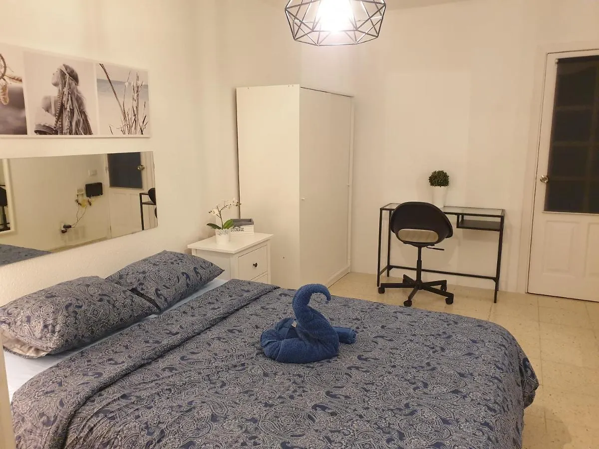 Homestay Preciosas Habitaciones En La Casa De May Arona